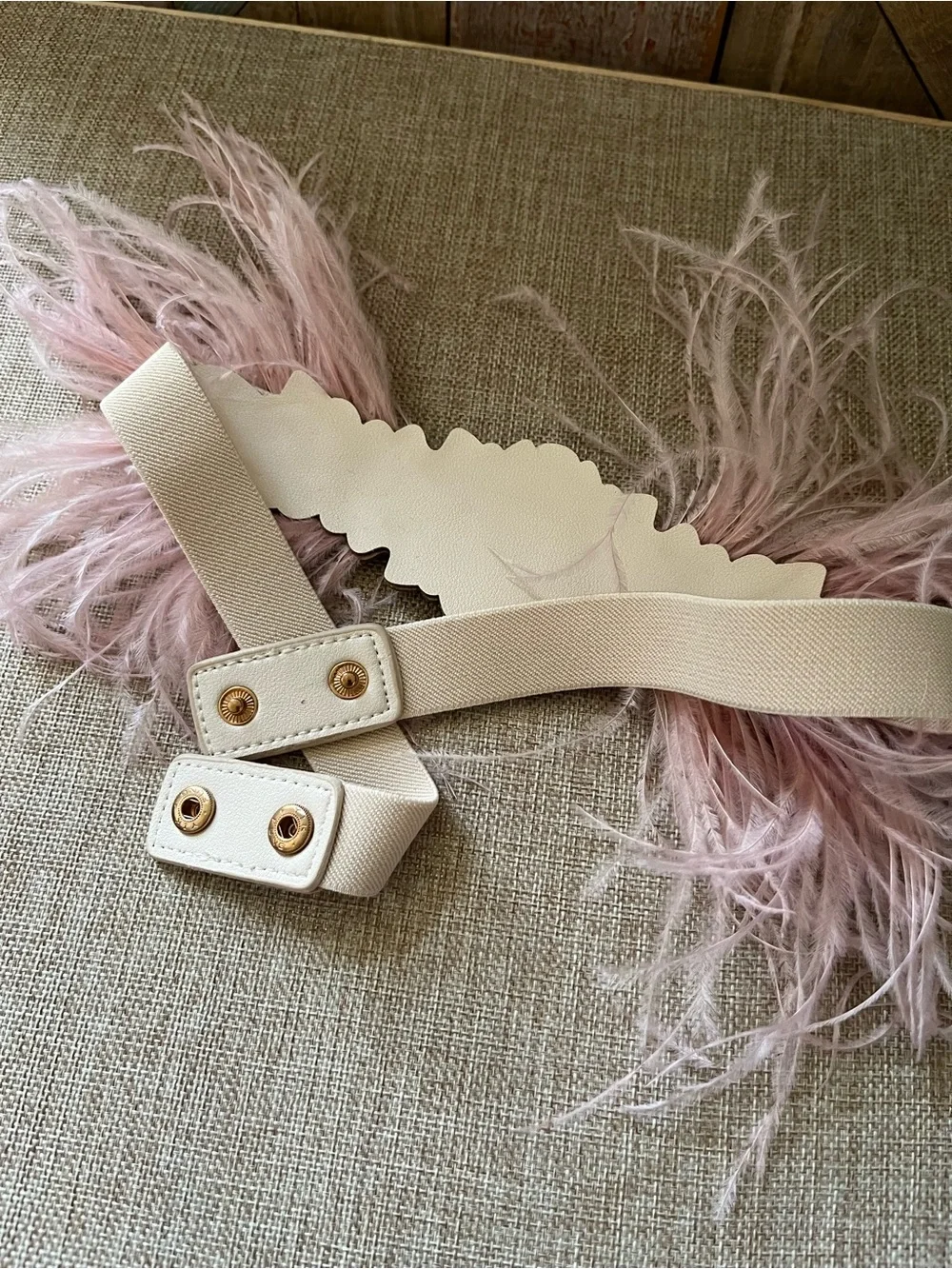 Embellished Pink Feather Waist Belt - Decorative Women's Accessory